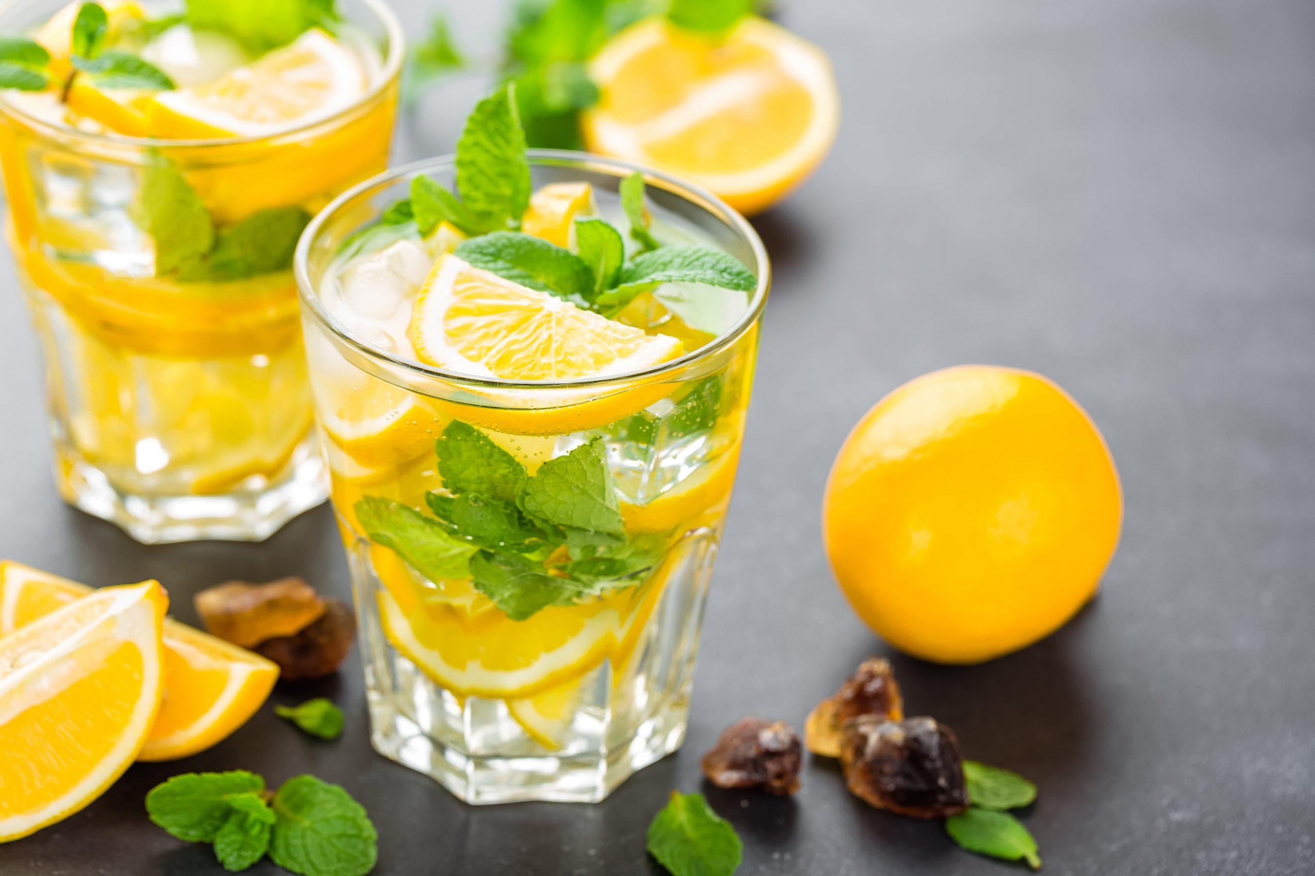 lemon-mojito-cocktail-with-mint-cold-refreshing-dr-PJMYUE5-min