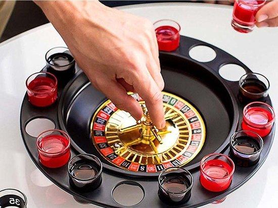 roulette-drinkspel-drankspel-spel-drank-alcohol-met-16-shots-glazen