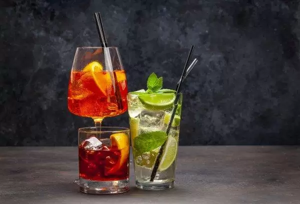 Welke Cocktail Schenk je in Welk Glas?